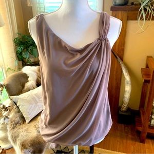 💚 2/$10 Express roughed shoulder sexy date top mauve